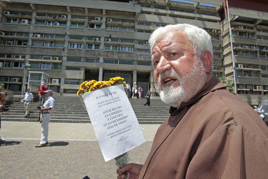 Padre Fedele, la Cassazione: rifare il processo