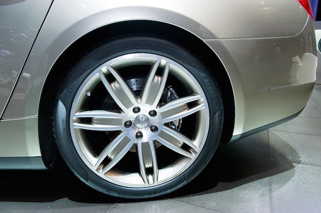 PIRELLI e MASERATI: un matrimonio lungo un secolo PIRELLI e MASERATI: un matrimonio lungo un secolo