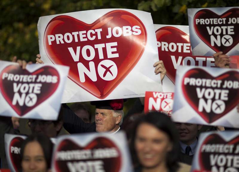 Referendum, la Scozia resta con Londra. No al 55%, sollievo di Cameron Referendum, la Scozia resta con Londra. No al 55%, sollievo di Cameron