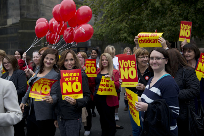 Referendum, la Scozia resta con Londra. No al 55%, sollievo di Cameron Referendum, la Scozia resta con Londra. No al 55%, sollievo di Cameron