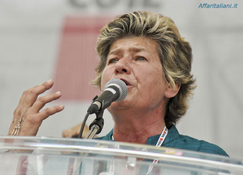 Lavoro, Camusso: “Renzi come la Thatcher”. Il premier: “Difendete solo ideologie” Lavoro, Camusso: “Renzi come la Thatcher”. Il premier: “Difendete solo ideologie”