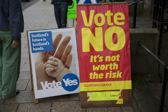 Guerriglia in Scozia dopo il referendum. Paura a Glasgow Guerriglia in Scozia dopo il referendum. Paura a Glasgow