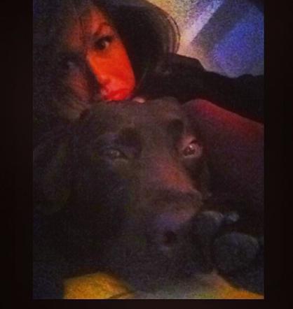 Nicole Minetti torna alle origini. Apre un centro dentistico a Roma