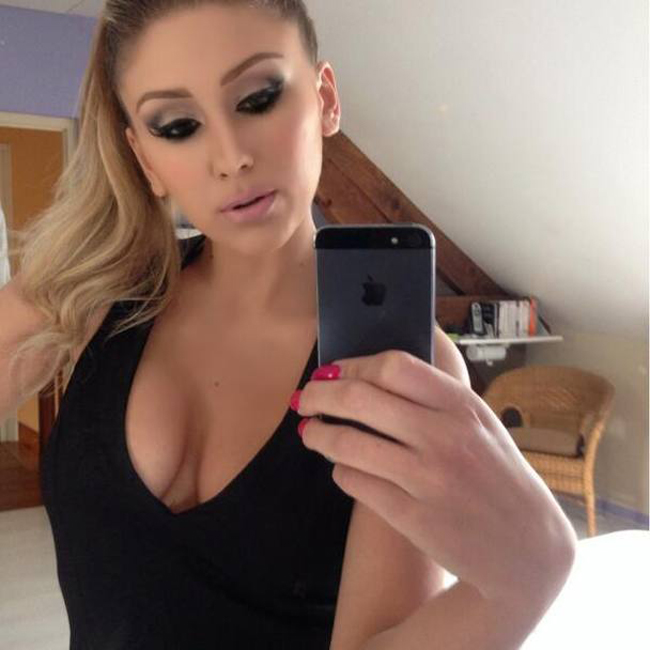 Mario Balotelli? “Un vero stallone. Lo abbiamo fatto…”. Cronaca della notte hot Mario Balotelli? “Un vero stallone. Lo abbiamo fatto…”. Cronaca della notte hot