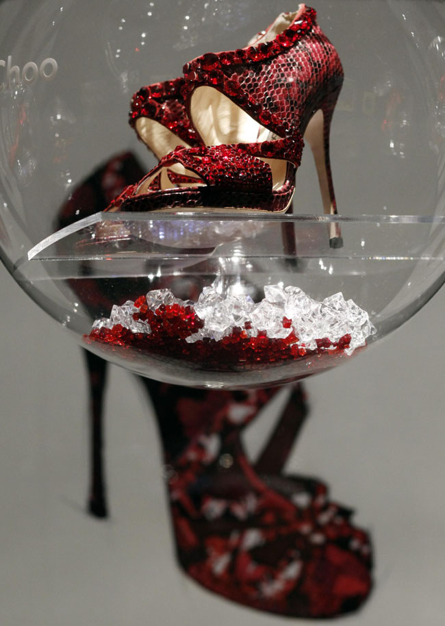 Jimmy Choo, Ipo a Londra ad ottobre: obiettivo 1 miliardo Jimmy Choo, Ipo a Londra ad ottobre: obiettivo 1 miliardo