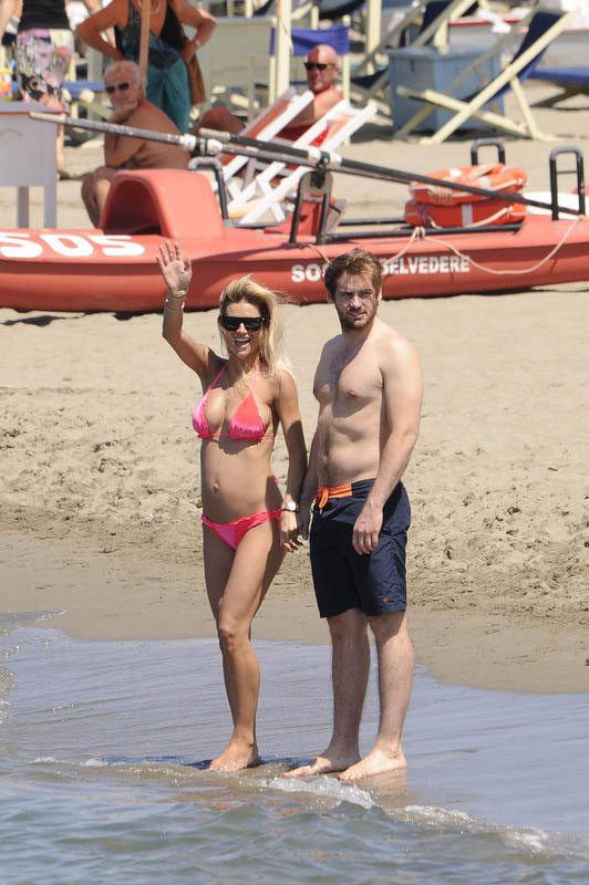 Michelle Hunziker: “Il lato B? Quando mi spoglio vado in ansia, ma niente Photoshop”