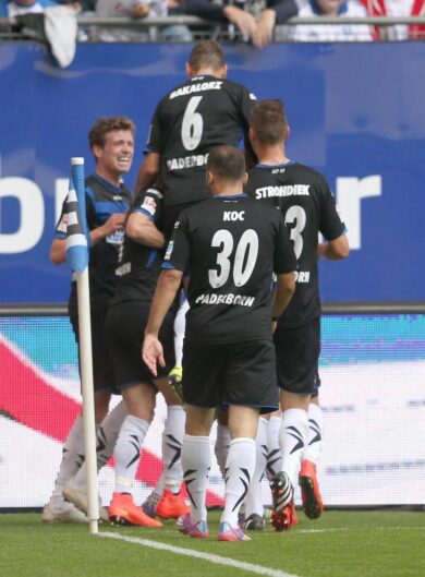 Cenerentola Paderborn domina la Bundesliga con quel gol da 82 metri..