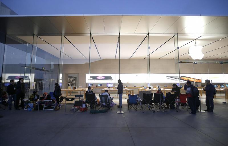 Galleria foto 'Febbre da iPhone 6 anche in Italia: ecco come e dove trovarlo' - foto 1
