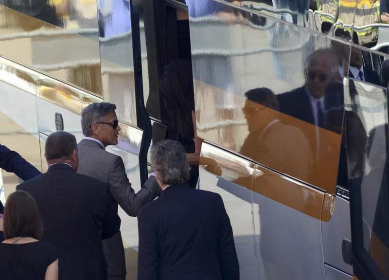 Clooney e Amaral sposi. Location e parata di vip Clooney e Amaral sposi. Location e parata di vip