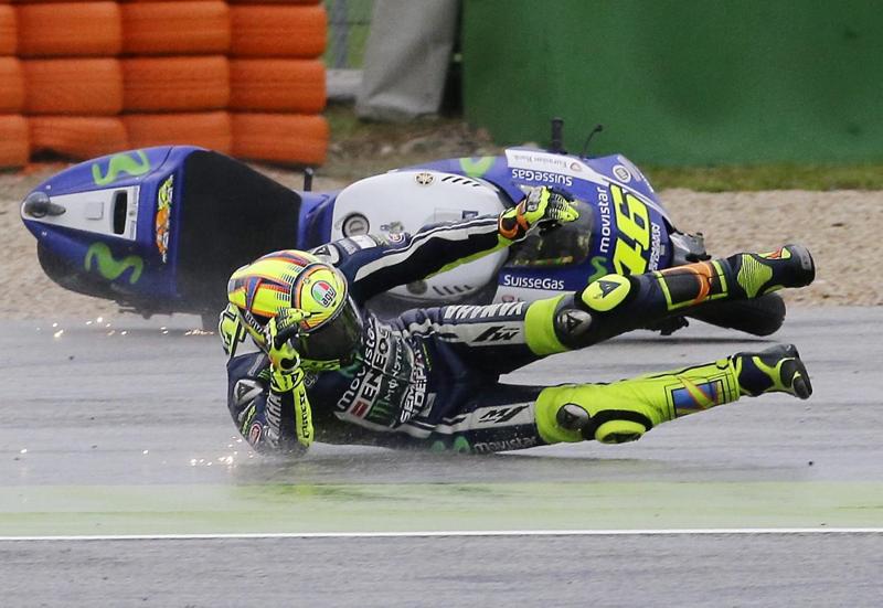 Valentino Rossi, la tac: “Commozione cerebrale, ma nessun ematoma” Valentino Rossi, la tac: “Commozione cerebrale, ma nessun ematoma”
