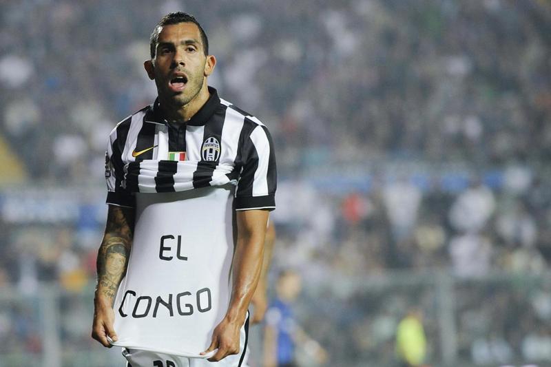 Bimbo con la maglia Tevez bloccato in tribuna. Malagò: inaccettabile Bimbo con la maglia Tevez bloccato in tribuna. Malagò: inaccettabile