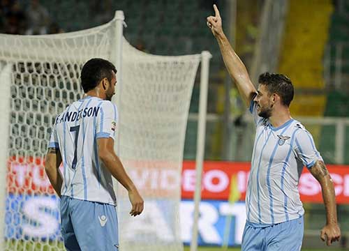 La Lazio ritrova il campionato: 4-0. A Palermo si gioca… anche in campo La Lazio ritrova il campionato: 4-0. A Palermo si gioca… anche in campo