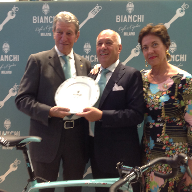 Aperto a Milano “Bianchi Cafè & Cycles” è il primo in Italia Aperto a Milano “Bianchi Cafè & Cycles” è il primo in Italia