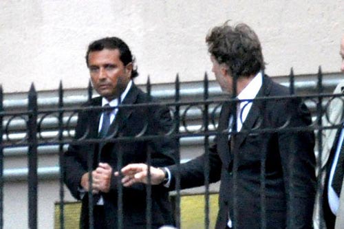 Concordia, Domnica: “L’elicottero portò via un oggetto tenuto da Schettino”. Il giallo Concordia, Domnica: “L’elicottero portò via un oggetto tenuto da Schettino”. Il giallo