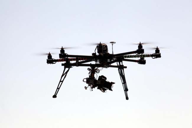 Un drone val bene una borsa di studio. A un romano il primo premio in Italia Un drone val bene una borsa di studio. A un romano il primo premio in Italia