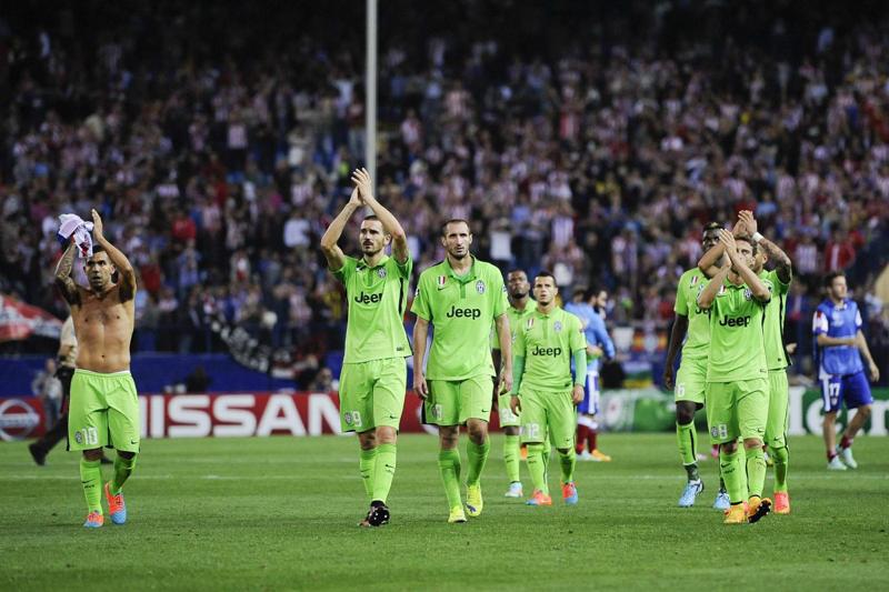 Juve ko e la maglia provoca ironie: “I Teletubbies in campo” Juve ko e la maglia provoca ironie: “I Teletubbies in campo”