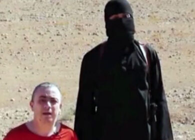 VIDEO: Isis decapita prigioniero britannico: “Il prossimo è americano”
