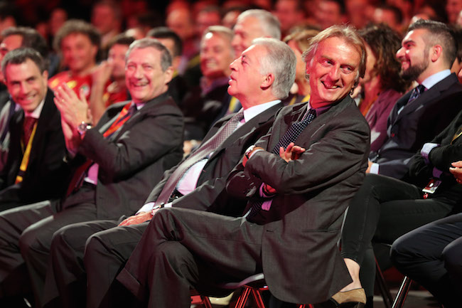 Luca di Montezemolo commosso saluta le donne e gli uomini della Ferrari Luca di Montezemolo commosso saluta le donne e gli uomini della Ferrari