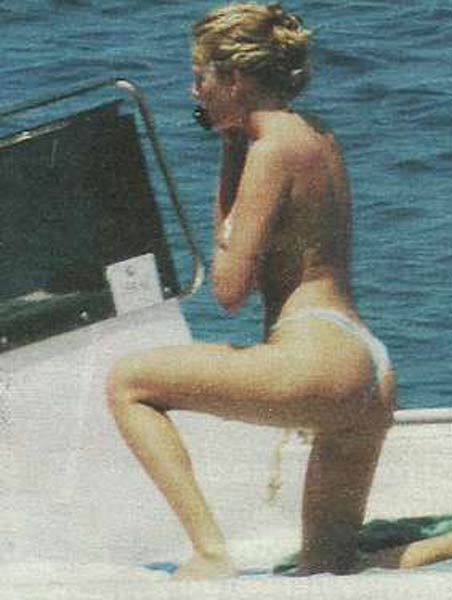 Barbara D’Urso rinuncia all’Isola dei Famosi, condurrà la Marcuzzi