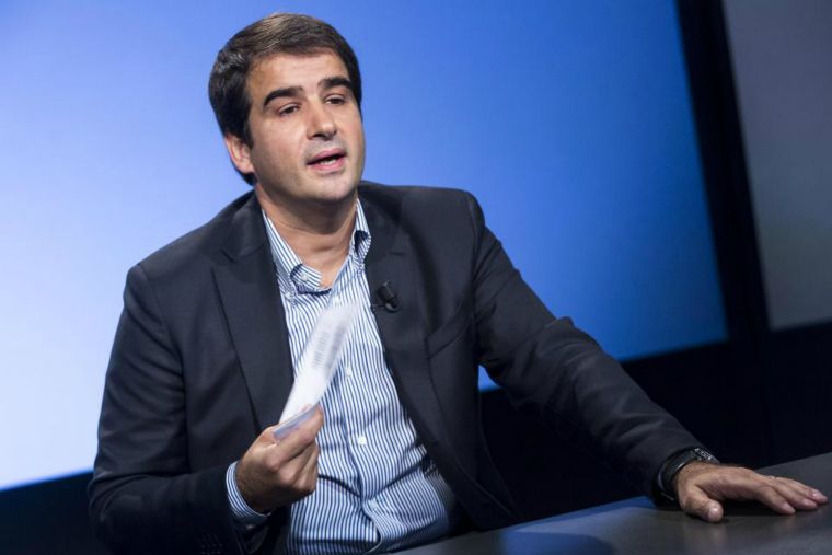 Fitto smentisce qualsiasi asse con D’Alema anti Renzi Fitto smentisce qualsiasi asse con D’Alema anti Renzi