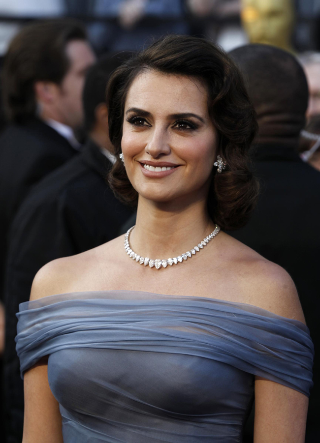Esquire elegge Penelope Cruz la donna più bella del mondo. Foto Esquire elegge Penelope Cruz la donna più bella del mondo. Foto