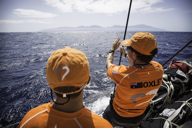 Volvo Ocean Race lascia Capo Verde alle spalle, ora l’ostacolo calme equatoriali
