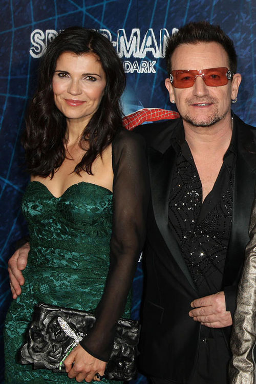 Bono Vox e gli occhiali da sole: “Sono malato da vent’anni” Bono Vox e gli occhiali da sole: “Sono malato da vent’anni”
