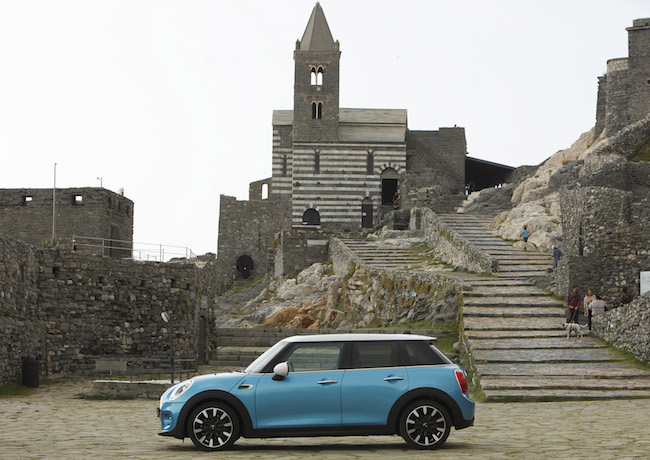 Mini 5 porte: più spazio più sorprese Mini 5 porte: più spazio più sorprese