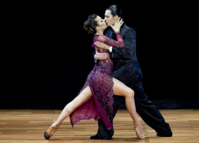 “Ballare a occhi chiusi”: corsi di tango per persone con disabilità visive