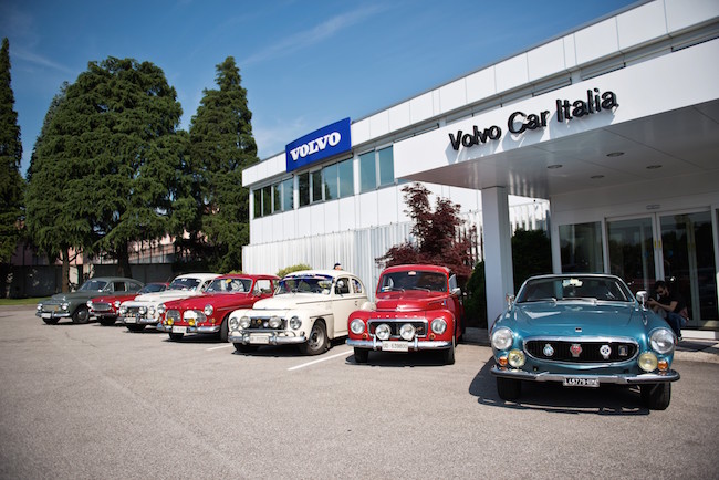 Tre “stelle” del passato e Ivan Capelli per festeggiare 20 anni di Volvo Storiche in Italia Tre “stelle” del passato e Ivan Capelli per festeggiare 20 anni di Volvo Storiche in Italia