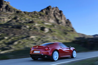 Alfa Romeo 4C è “Auto Europa 2015 – Auto Sportiva” assegnata dall’UIGA