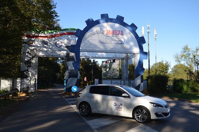 PEUGEOT 308 SI LAUREA “AUTO EUROPA 2015” PEUGEOT 308 SI LAUREA “AUTO EUROPA 2015”