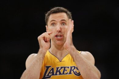 Steve Nash ancora ko: stagione finita. Voci di ritiro