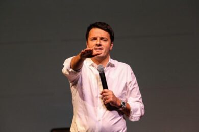 Renzi: “Non consentiremo ai vecchi di riprendersi il Pd”