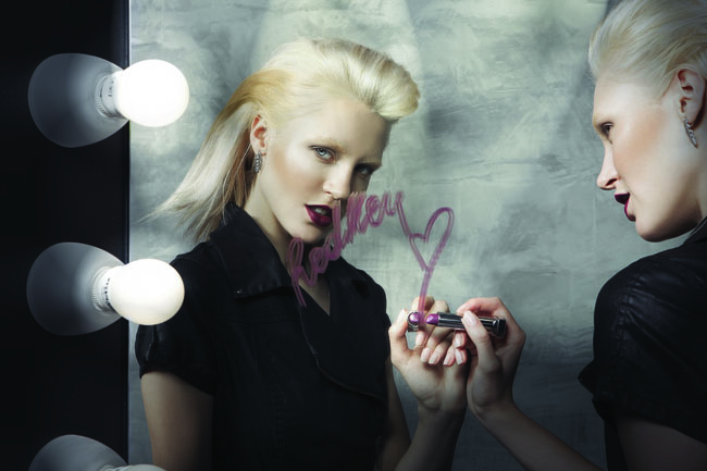 Cambiare capelli come si cambia un vestito? Ecco il look Camouflage