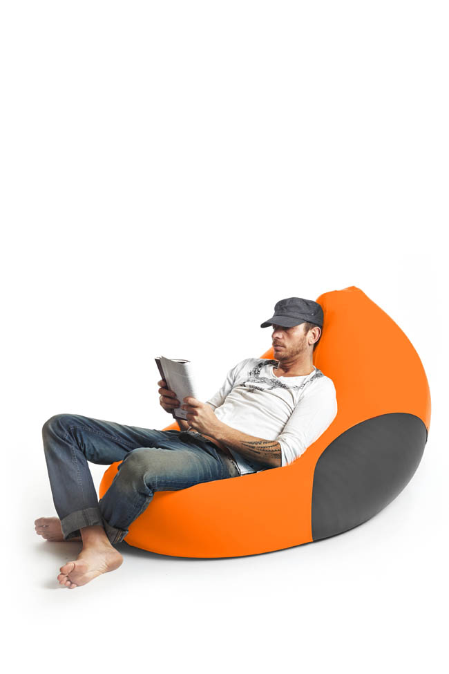 Affari ha scelto/ X-FIVE, il pouf che si ispira al windsurf Affari ha scelto/ X-FIVE, il pouf che si ispira al windsurf