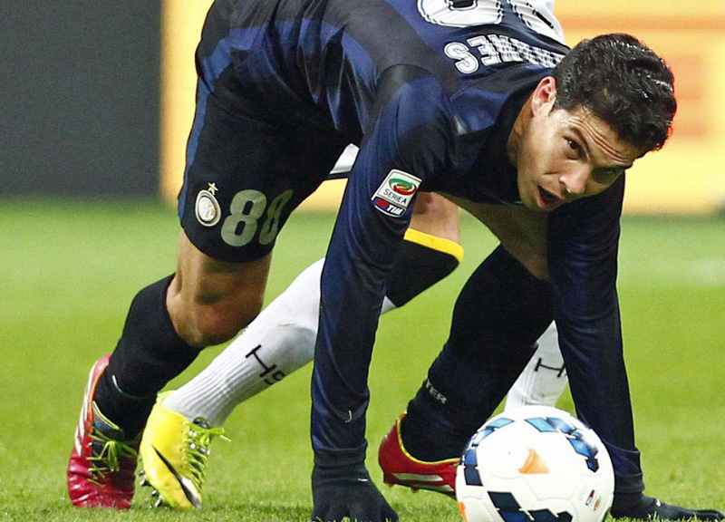 Hernanes:”Pochi interisti nei media. Si parla sempre di crisi nostra” Hernanes:”Pochi interisti nei media. Si parla sempre di crisi nostra”