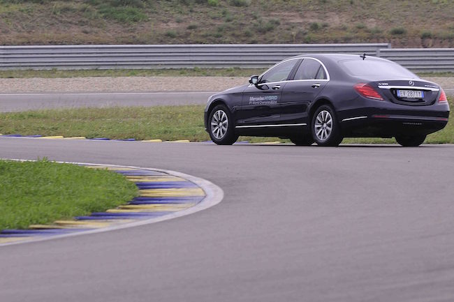 Mercedes : a ciascuno il suo ibrido Mercedes : a ciascuno il suo ibrido