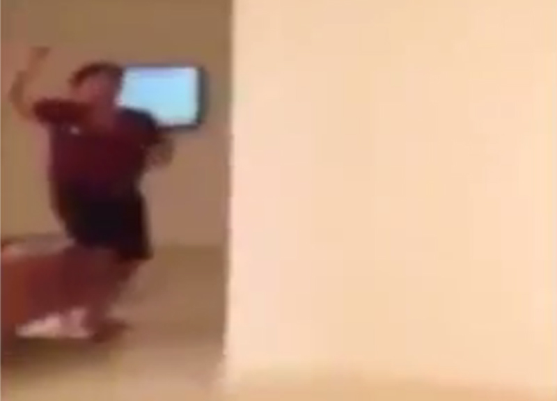 Maradona, botte alla compagna. Guarda il video Maradona, botte alla compagna. Guarda il video