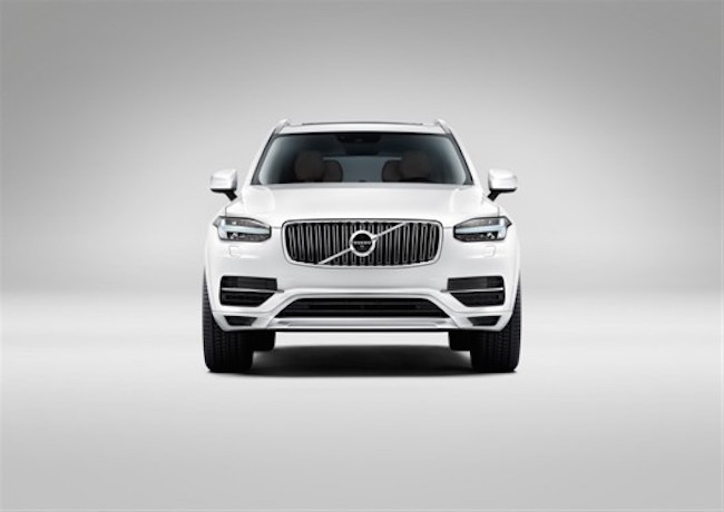 Volvo XC90: mix di potenza ed efficienza Volvo XC90: mix di potenza ed efficienza