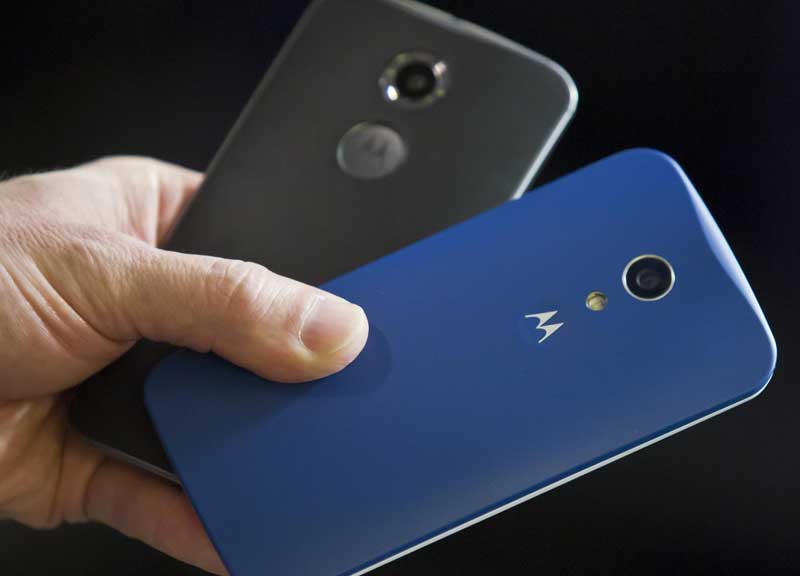 Lenovo conquista Motorola. E Google incassa quasi 3 miliardi di dollari Lenovo conquista Motorola. E Google incassa quasi 3 miliardi di dollari