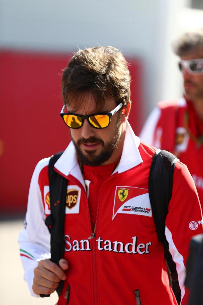 Hamilton: “Alonso vuole la mia Mercedes”. Ma andrà in McLaren Hamilton: “Alonso vuole la mia Mercedes”. Ma andrà in McLaren