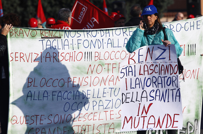 Jobs Act, Renzi contestato a Brescia dalla Fiom Jobs Act, Renzi contestato a Brescia dalla Fiom