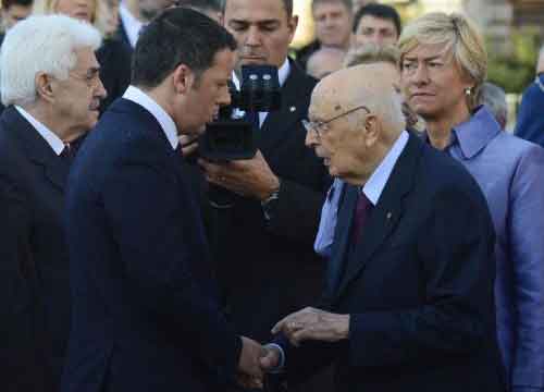 I romani a Matteo Renzi: “Presidente non mollare”