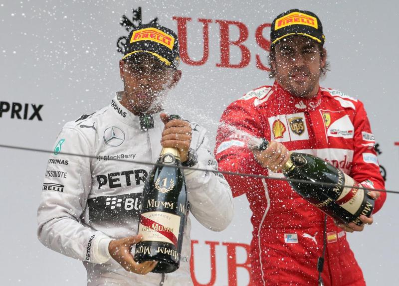 Veleno Alonso: “Stagione difficile, anzi tutti e 5 gli anni in Ferrari” Veleno Alonso: “Stagione difficile, anzi tutti e 5 gli anni in Ferrari”