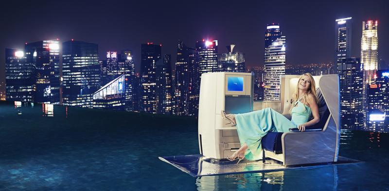 Adv, Gwyneth Paltrow sale a bordo di British Airways Adv, Gwyneth Paltrow sale a bordo di British Airways