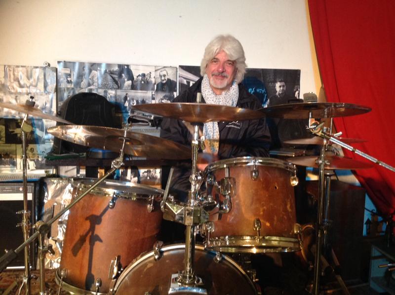 Milano, concerto live per il trentennale di don Mazzi. Perrino: “Il ritmo è il sale della vita”