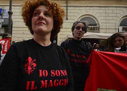 La cultura “le suona al Governo”. L’Opera in piazza: “Massacrati” La cultura “le suona al Governo”. L’Opera in piazza: “Massacrati”