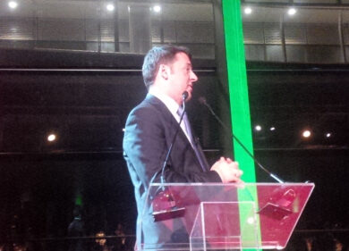 Niente risotto per i volontari della cena vip. Dove è finito Pisapia? Inside