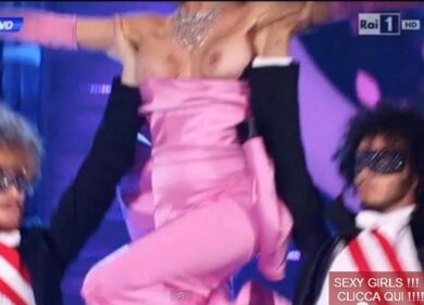 “Via dallo Zecchino d’Oro”. Maya desnuda nel caos